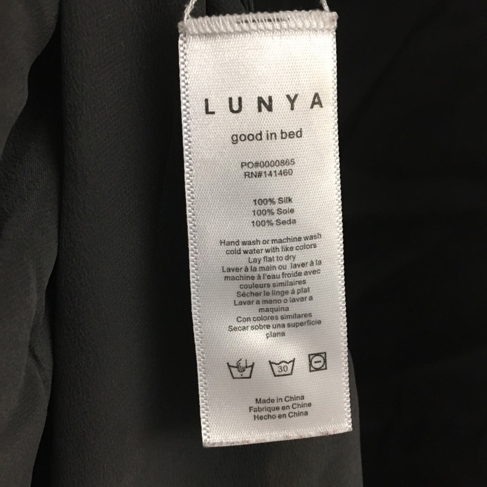 LUNYA 100% Silk Pajama Set Medium Shorts Tank Top Gray Super Soft - Picture 7 of 13